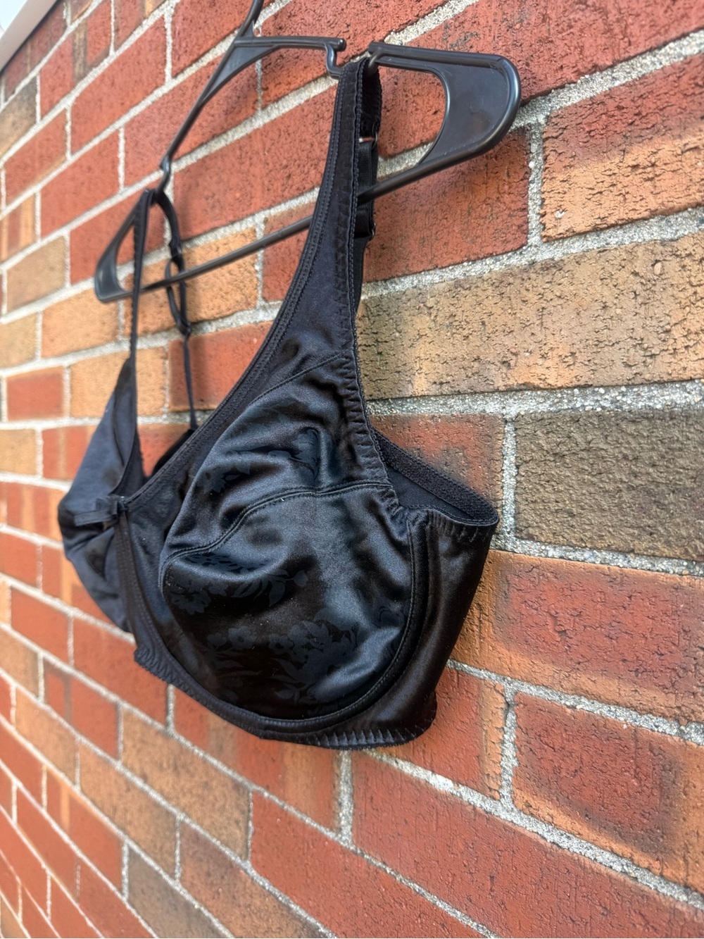 Avenue Body Black Satin Full Coverage Underwire Bra Plus Size 44D - Picture 3 of 7